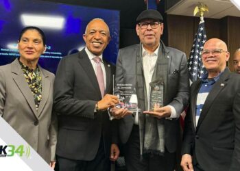 "Fernando Villalona Recibe Reconocimiento del Consulado Dominicano en New Jersey"