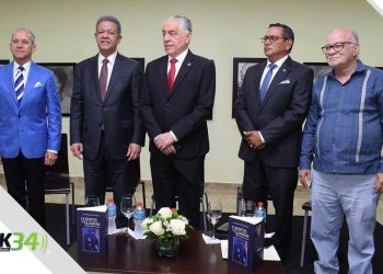 Roberto Fulcar pone en circulación su libro “Mi compromiso con la educación”