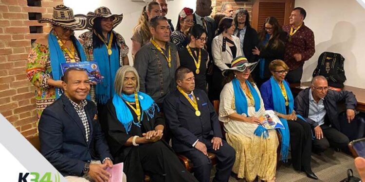 Mujeres de Roca y Tinta concluyen con éxito su gira internacional en Colombia