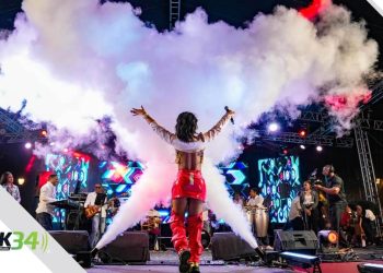 Steffany Constanza impactante y excitante logrando hechizar una multitudinaria asistencia en la capital Dominicana