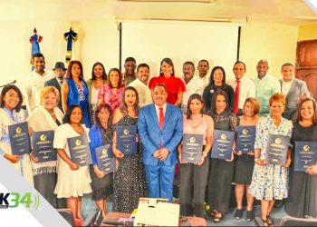 Mujeres de la Prensa Dominica Reciben Distinción en el Día Internacional de la Mujer