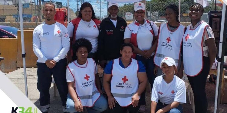 Cruz Roja refuerza la seguridad vial con entrega de botiquines en Santo Domingo Oeste