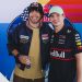 ¡Es oficial! El youtuber Germán Garmendia ya es parte de Red Bull; Max Verstappen le entrega la gorra de recibo
