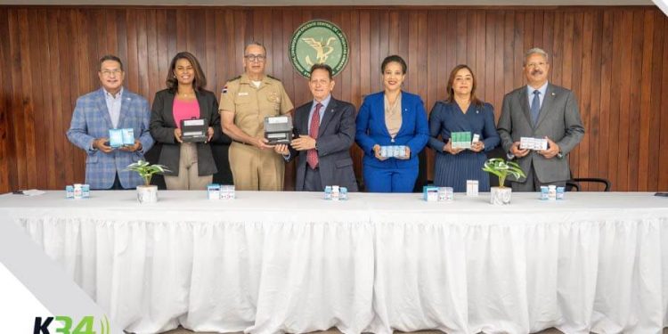 Sanar una Nación fortalece la lucha contra el cáncer de próstata con la entrega de equipos para biopsias prostáticas