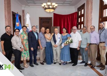 Bellas Artes rinde homenaje a Giovanny Cruz y lo declara Estudiante de Honor de la ENAD
