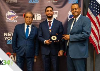Alexander “El Hijo del Pueblo” Rodríguez recibe el Premio Lider Latinoamericano 2025 en NY
