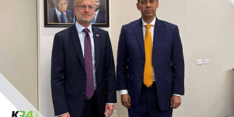 FCC y RD buscan cooperación en telecomunicaciones