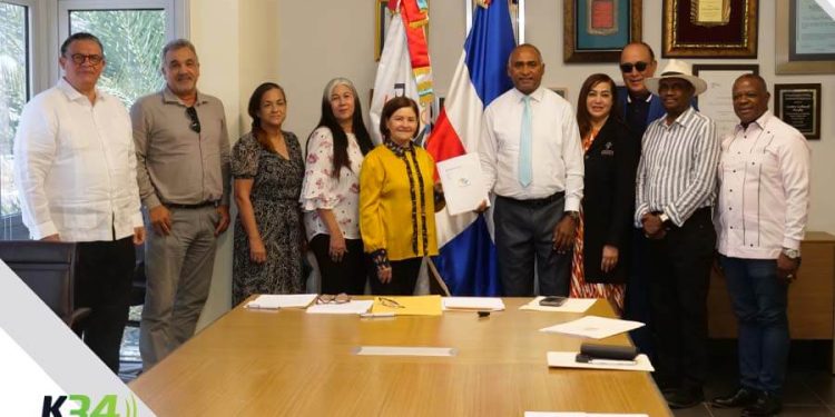 Peravia elige logo para su Plan Estratégico 2025-2055