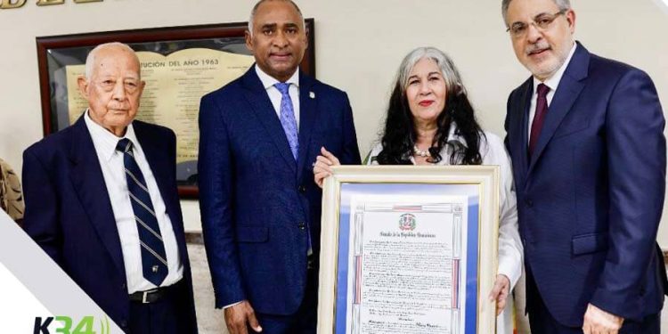 Senado reconoce a cuatro banilejos ejemplares por su legado en la educación y la cultura