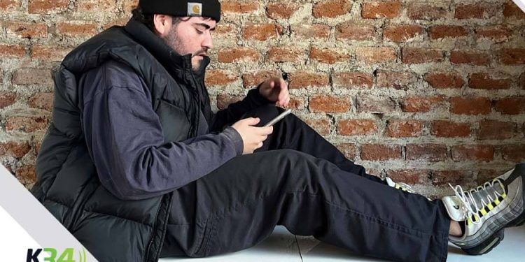 Looper padawan corona el lanzamiento de su LP “4DL4MM4DF4MG Vol. 2”