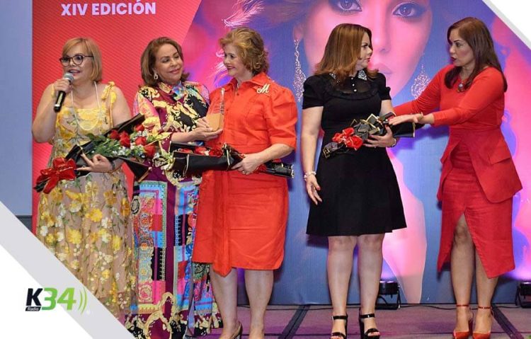 Reconocen a Osiris Grullón por su impacto en la industria de la belleza dominicana