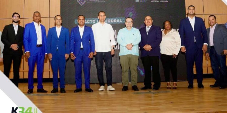 Gómez Mazara motiva a estudiantes formarse en inteligencia artificial y ciencias de datos para asumir retos del siglo XXI