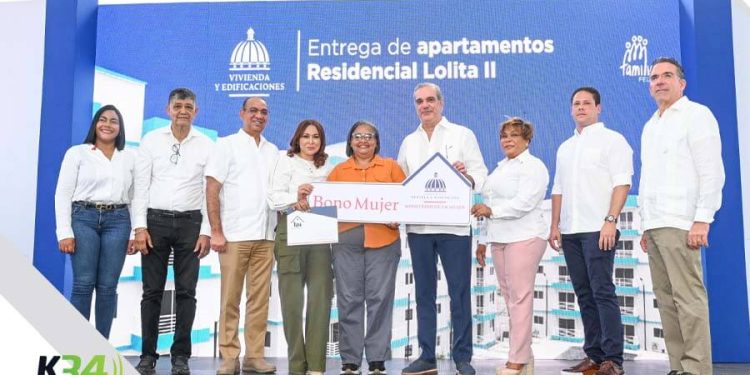 Ministerio de la Mujer entrega RD$ 6,940,000.00 millones de pesos en Bono Mujer en Hato Nuevo