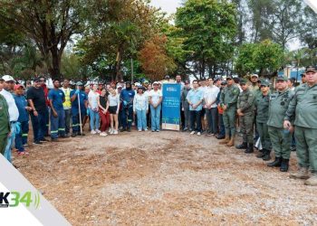 Alcaldía del DN e instituciones aliadas retiran siete toneladas de desechos de Playa Manresa