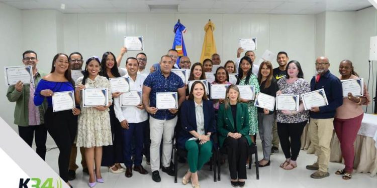 JCE-IESPEC concluye primer taller en materia de registro civil para periodistas y comunicadores en SD y Santiago