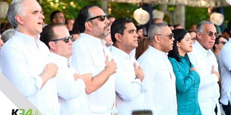 Ministro Kelvin Cruz felicita al Alberto Rodríguez por el éxito de los juegos escolares 2025