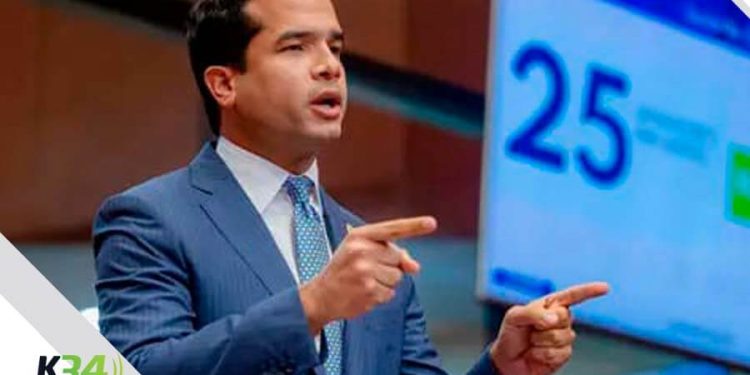 Omar Fernández reitera que salarios por debajo de RD$52,000 deben quedar exentos de impuestos
