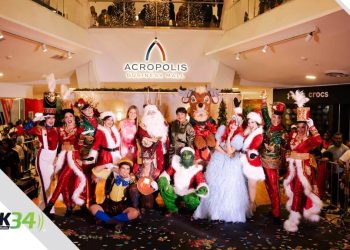 Acrópolis da la bienvenida a la Navidad 2025 con una noche mágica llena de luz y tradición