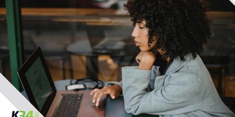 Cinco recomendaciones para proteger tu móvil y datos personales al viajar en fin de año