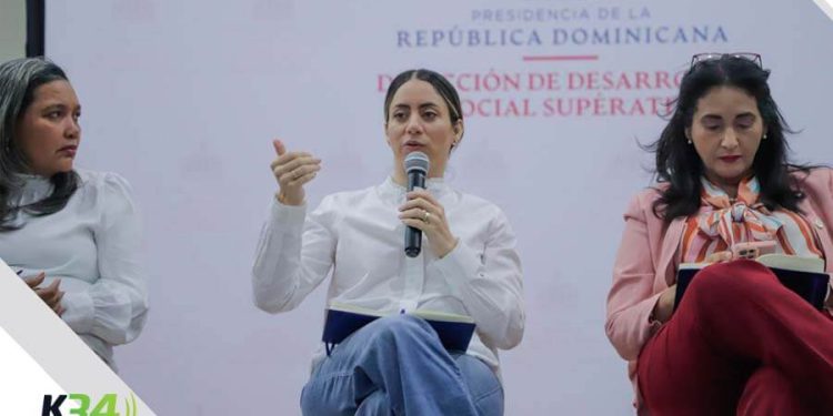 Comunitarios de Azua agradecen inversión estatal de más de RD$5,700 millones en cinco años