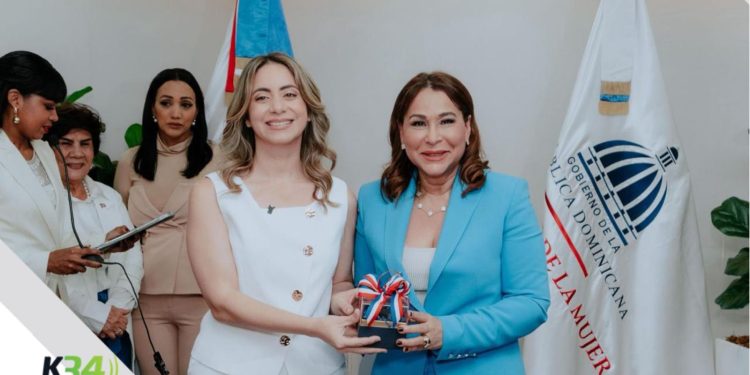 Gloria Reyes asume el Ministerio de la Mujer y sitúa la igualdad como base de la democracia