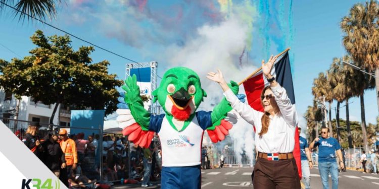 Carnaval del Distrito Nacional llena de alegría, color y tradición el malecón