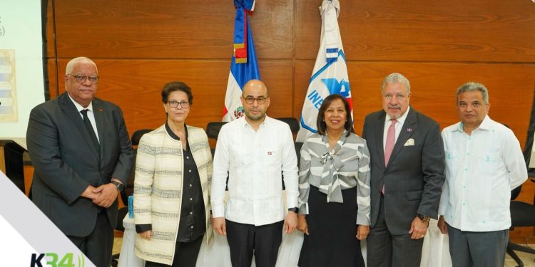 Ramón Dionicio Ditrén rescata cien años de historia diplomática dominico-uruguaya