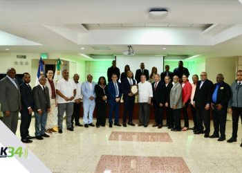 Gobierno Central entrega cuatro camiones succionadores de los más modernos de América para servicio de la CAASD