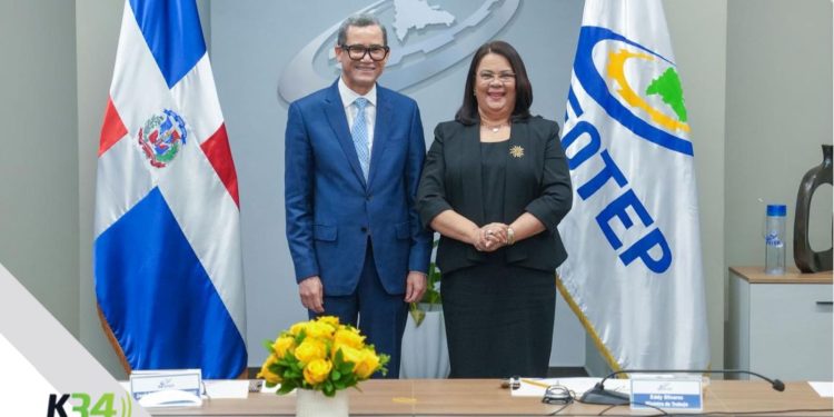 Maira Morla Pineda toma posesión como directora general del INFOTEP