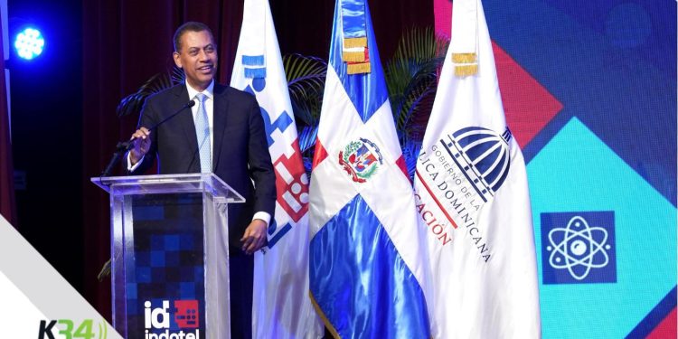 Indotel y MINERD reconocen a más de 300 estudiantes destacados en disciplinas STEM