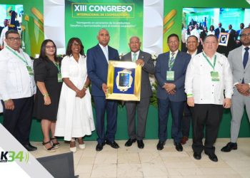 150 cooperativas de seis países reconocen la trayectoria del senador Julito Fulcar como líder del cooperativismo dominicano e internacional