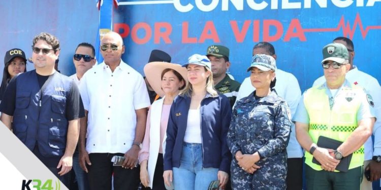 Senador Julito Fulcar hace llamado a la prudencia durante lanzamiento del operativo “Conciencia por la Vida 2026” en Baní