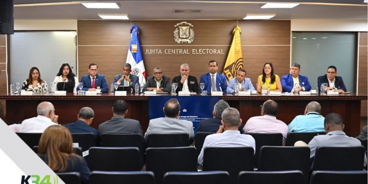 Mesa técnica de la JCE trata avances de cedulación a nivel local y en el exterior con organizaciones políticas