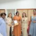 Karina Sainz Borgo destaca la literatura como memoria y resistencia en conversatorio en Santo Domingo