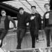 Hombre Rojo lanza “3 más de 3”, una crítica musical a los excesos de la vida moderna