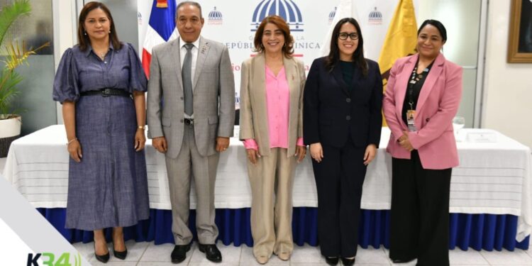 JCE y CONAPE inician jornada nacional de cedulación para personas adultas mayores