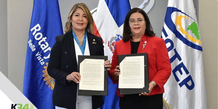 Rotary Club Santo Domingo Bella Vista E INFOTEP firman acuerdo