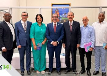 Franklin García Fermín presenta al público Mi Padre y las Mariposas