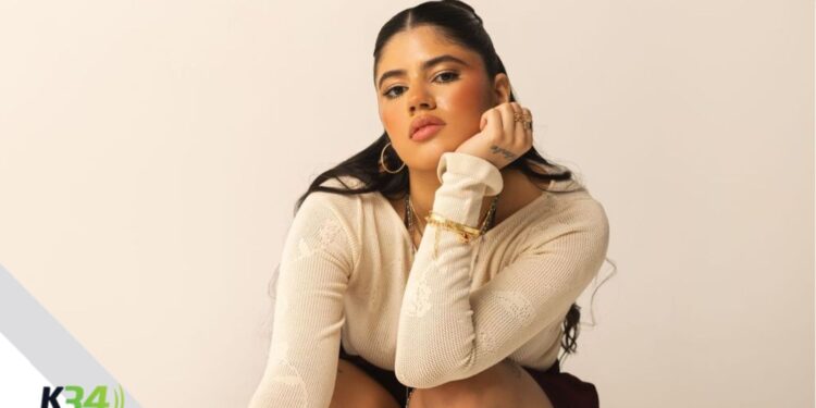 Venezolana Mari La Carajita celebra nominación a Premios JUVENTUD 2026 con “Chamita”