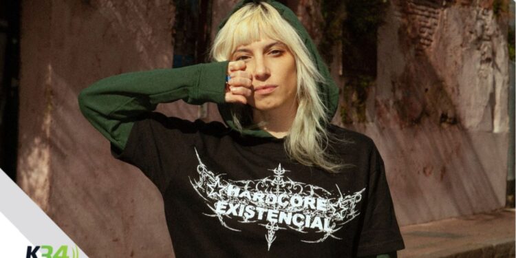 El Cómodo Silencio De Los Que Hablan Poco acompañarán a Marina Fages en Chile