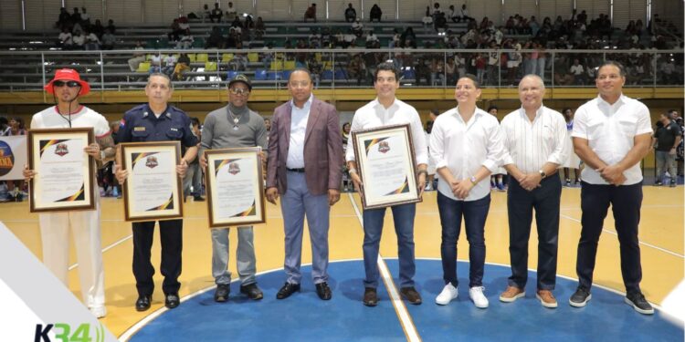 Inauguran la V Copa de Baloncesto Luis Báez con más de 500 jugadores en Peravia