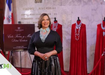 Gisselle Mancebo, La Reina del Larimar, presenta la colección “Cielo, Tierra y Mar Delirio Caribeño” en el Teatro Nacional