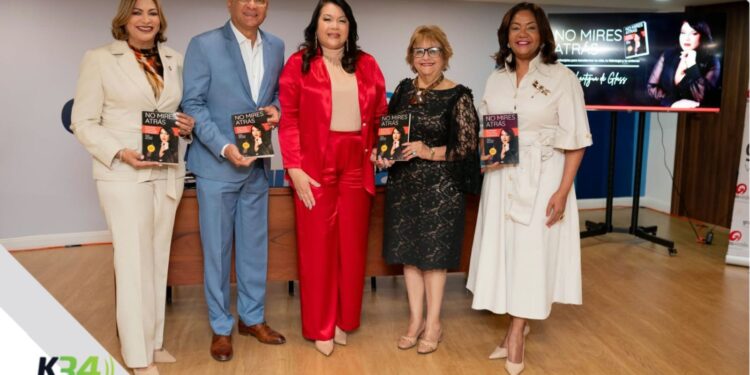 Sulin Lantigua de Glass realiza conversatorio sobre su libro “No mires atrás”