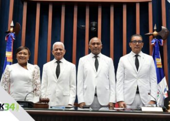Julito Fulcar asume la Vicepresidencia del Senado y coloca a Peravia en la dirección de la Cámara Alta