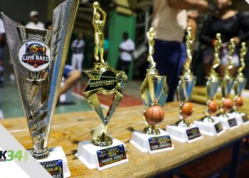 Peravia estrena su primer Torneo de Baloncesto Superior con ocho equipos