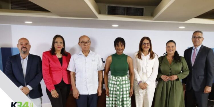 Revista De Paseo celebra 15 años con foro sobre turismo interno dominicano