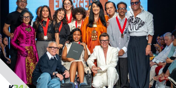 EMERGERD cierra su edición 2026 premiando el nuevo talento y reconociendo a figura claves de la moda