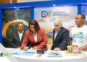 Fundación Municipios al Día y FIPETUR sellan alianza para impulsar el turismo sostenible y el Festival Minuto del agua en Iberoamérica