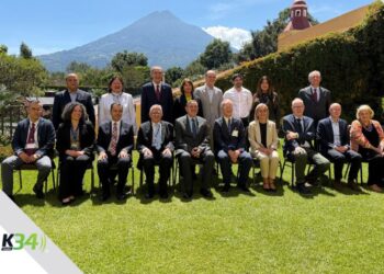 Universidad del País Vasco reconoce a Franklin García Fermín por sus aportes a la consolidación de la Red Latinoamericana de Posgrado