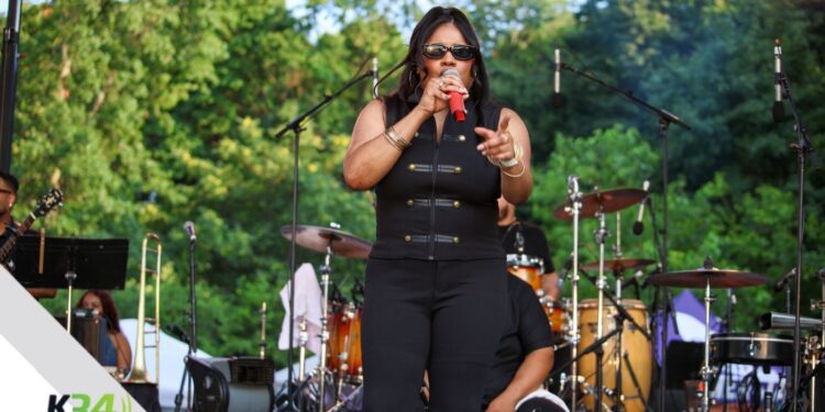 Judy Santos cautiva escenarios de Nueva York